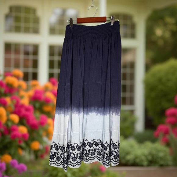 Studio West Dresses & Skirts - Vintage XL maxi,peasant,prairie,embroidered,tye dye,tiered,floral,chambray,sunny